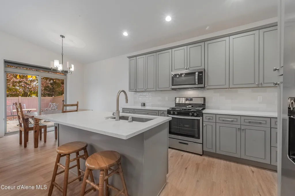 13958 N Rainier Loop Rathdrum ID 83858
