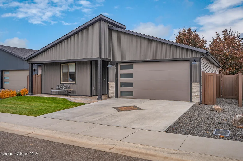 13958 N Rainier Loop Rathdrum ID 83858