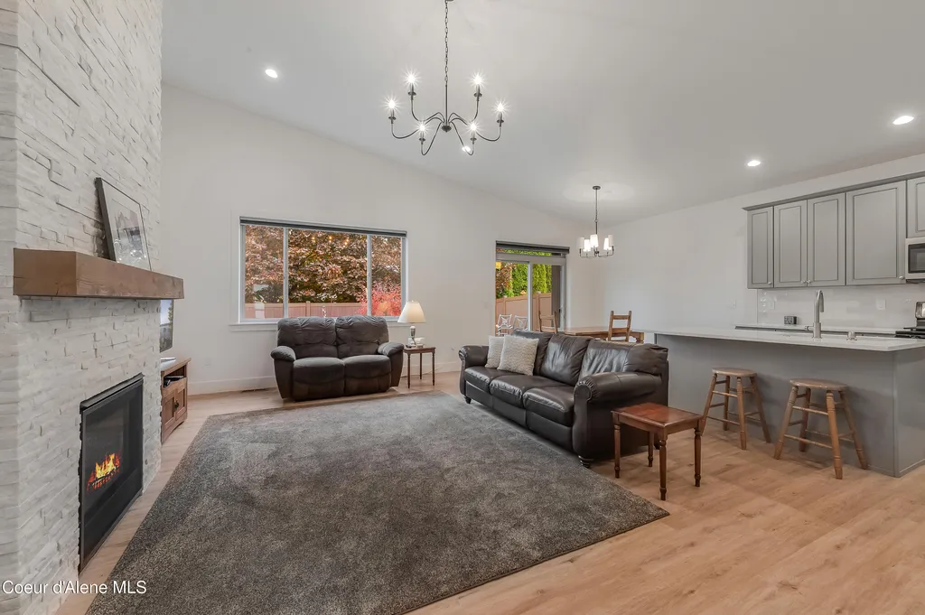 13958 N Rainier Loop Rathdrum ID 83858
