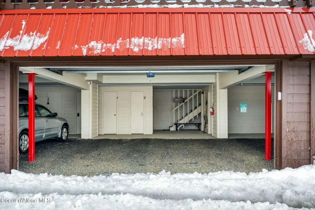 8754 Schweitzer Mountain Road Sandpoint ID 83864