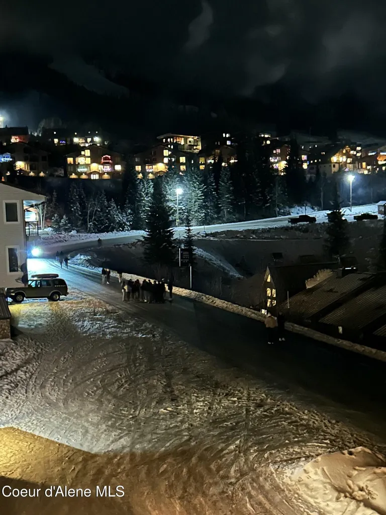 8754 Schweitzer Mountain Road Sandpoint ID 83864