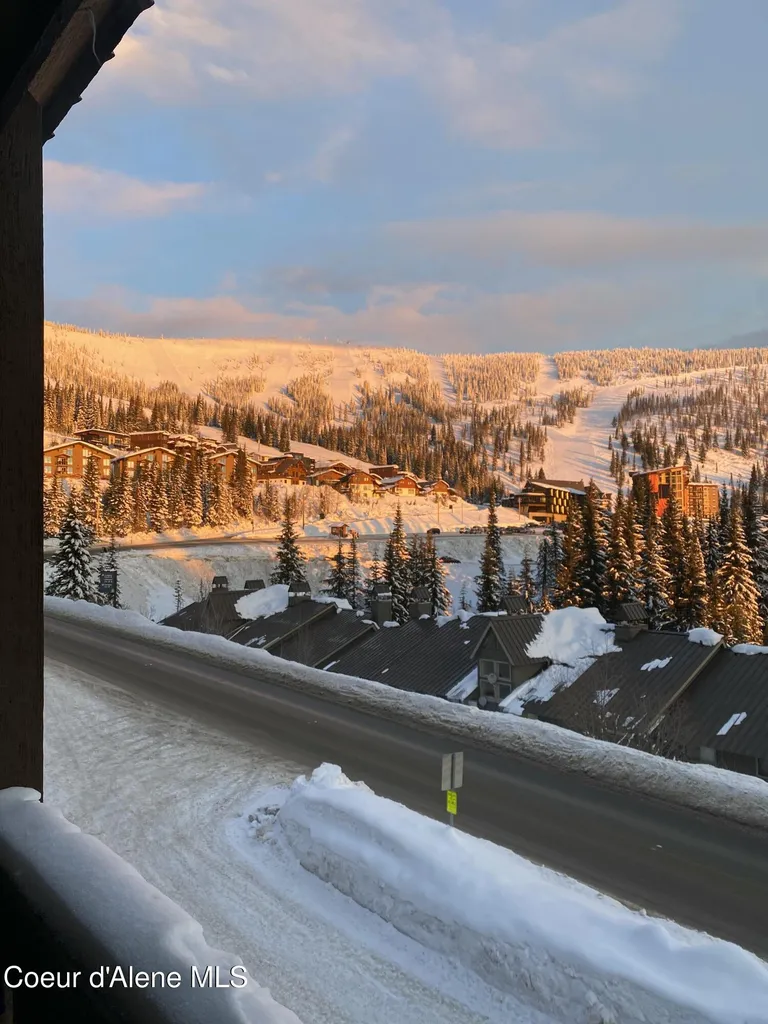 8754 Schweitzer Mountain Road Sandpoint ID 83864