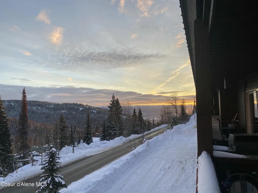 8754 Schweitzer Mountain Road Sandpoint ID 83864