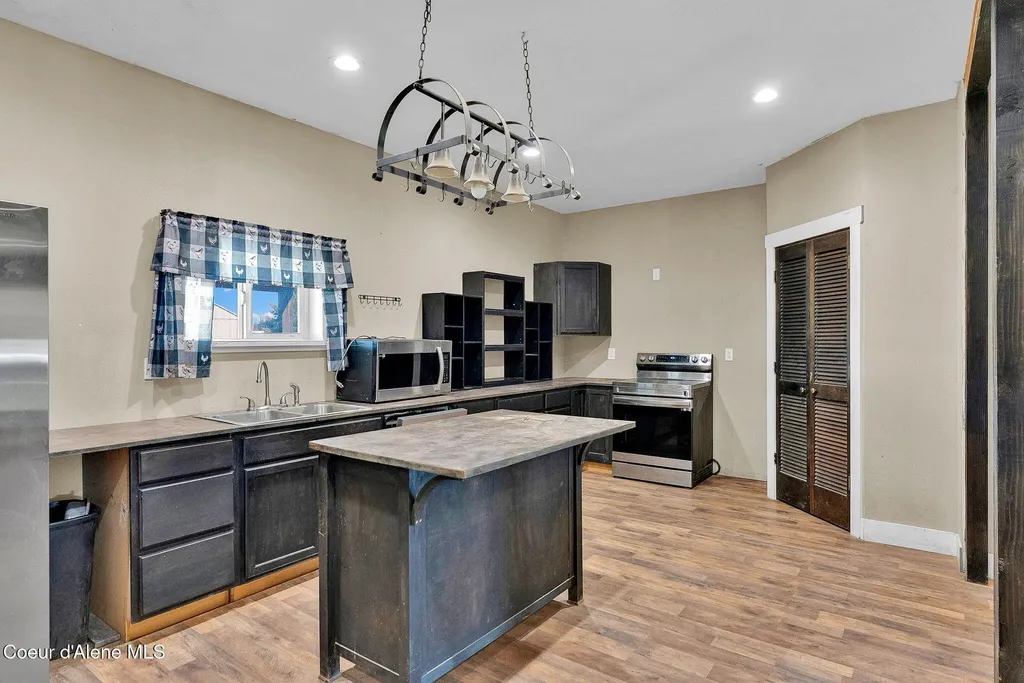 229 Mcdonald Creek Road Blanchard ID 83804