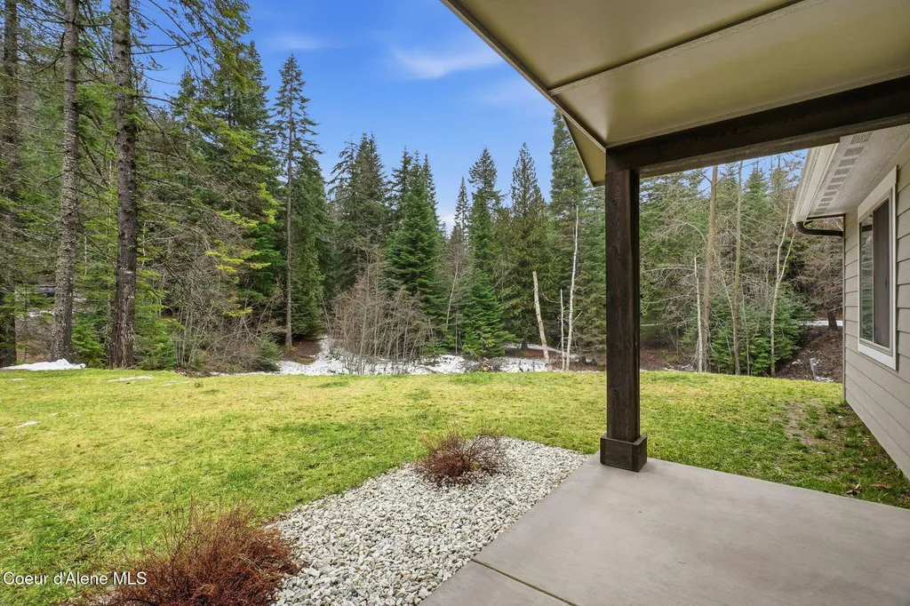 12053 Dufort Road Priest River ID 83856