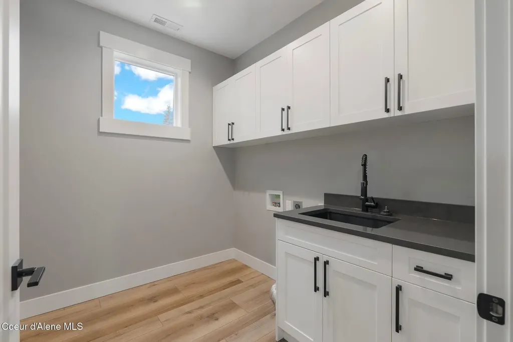 141 Madera Drive Sandpoint ID 83864
