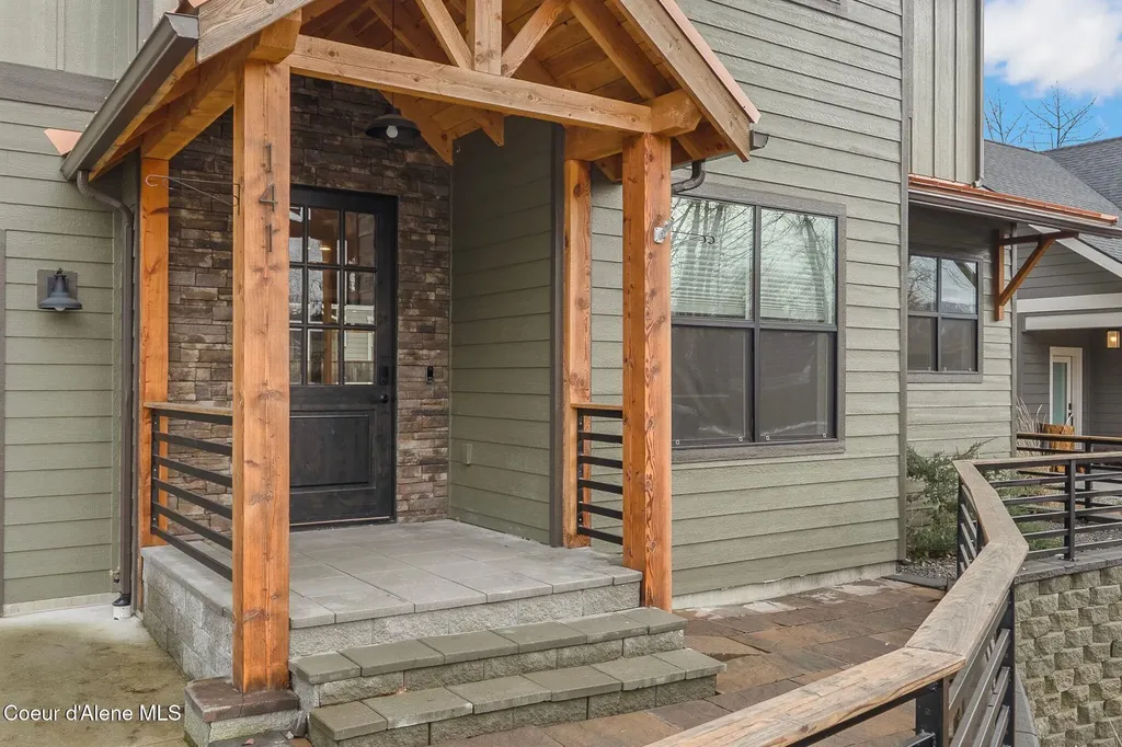 141 Madera Drive Sandpoint ID 83864