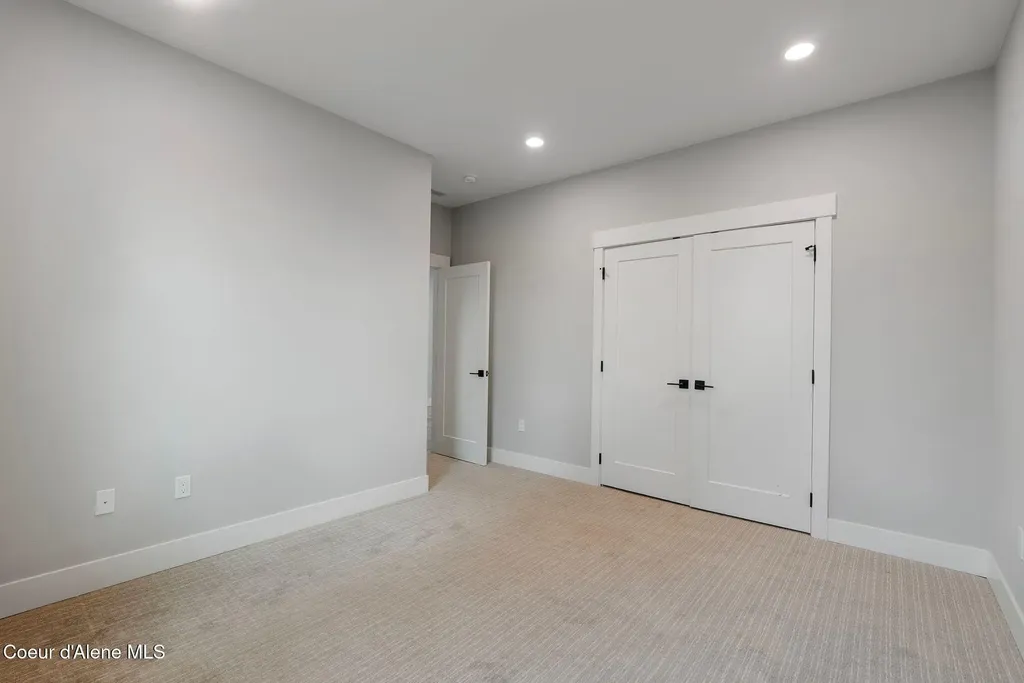 141 Madera Drive Sandpoint ID 83864