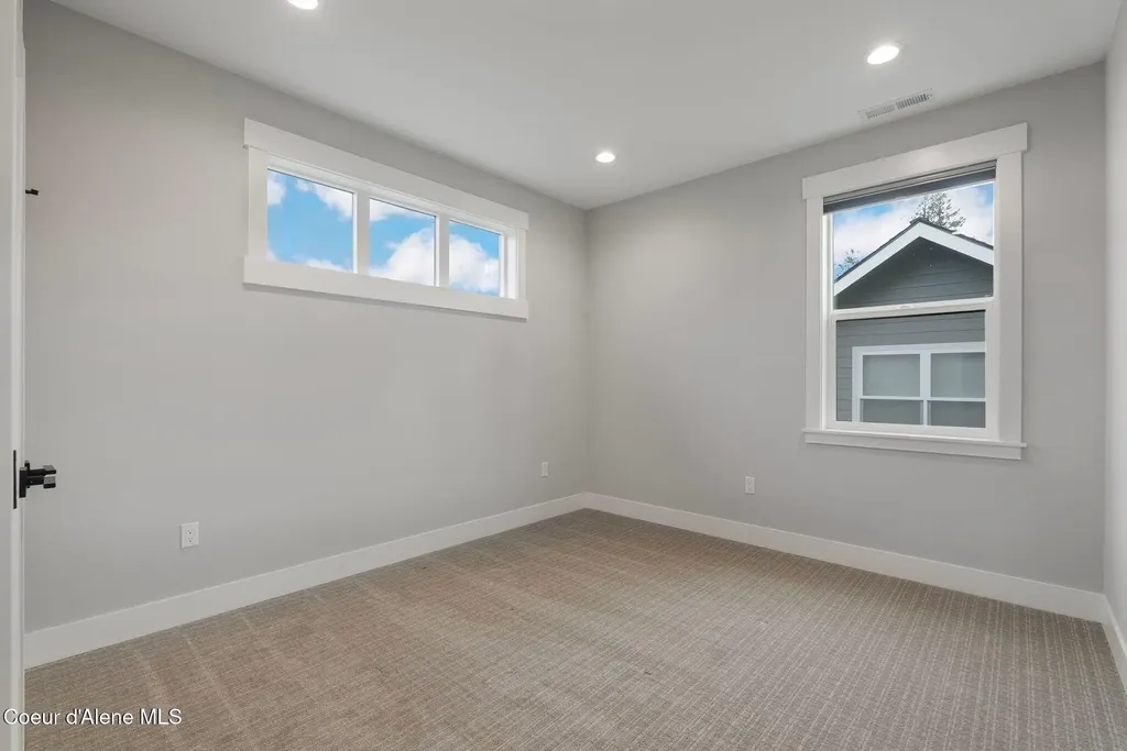 141 Madera Drive Sandpoint ID 83864