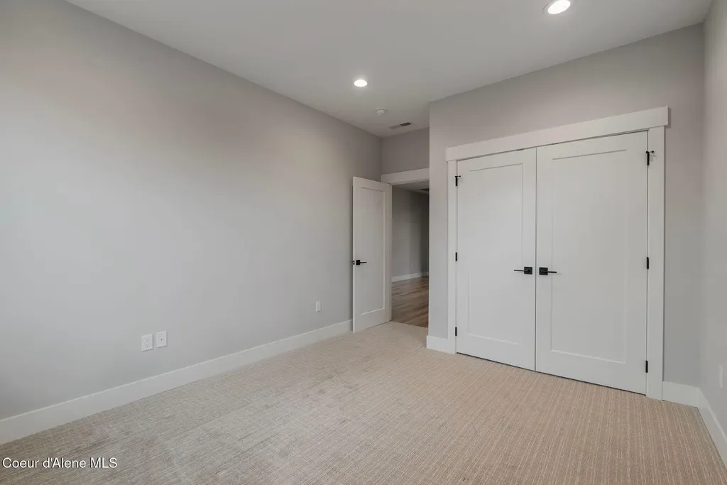 141 Madera Drive Sandpoint ID 83864