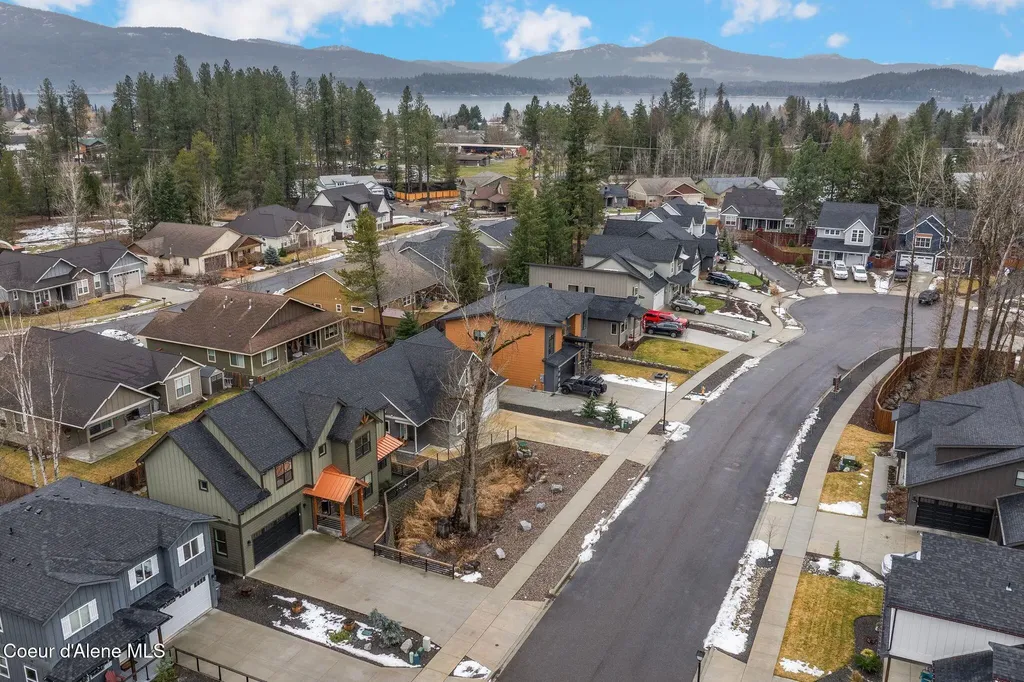 141 Madera Drive Sandpoint ID 83864