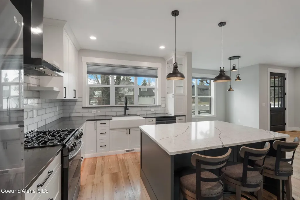 141 Madera Drive Sandpoint ID 83864