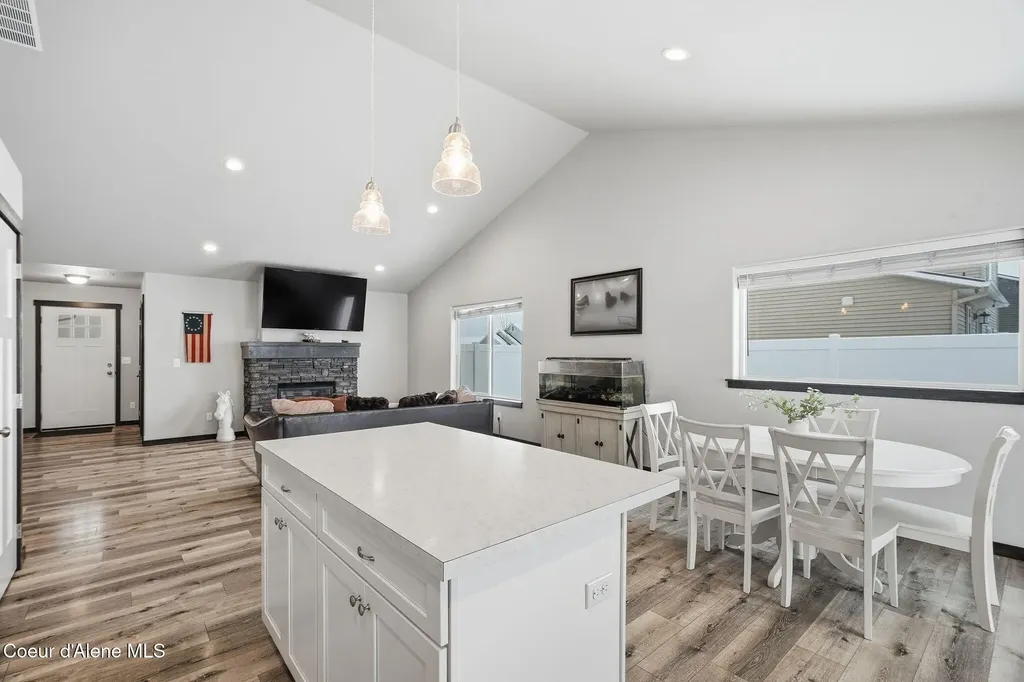 5830 W Irish Drive Rathdrum ID 83858