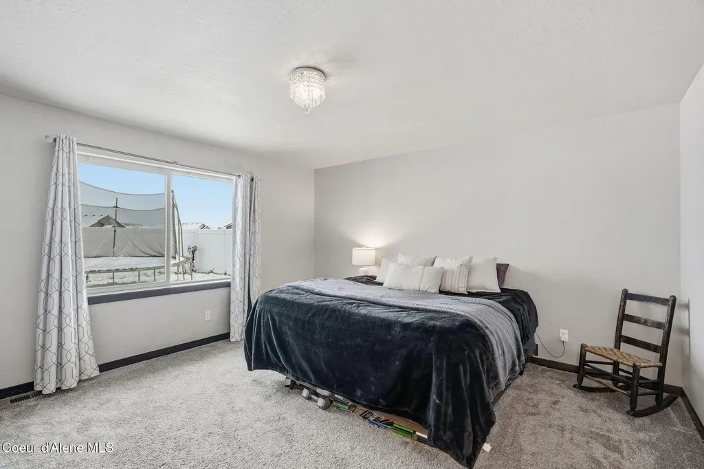 5830 W Irish Drive Rathdrum ID 83858