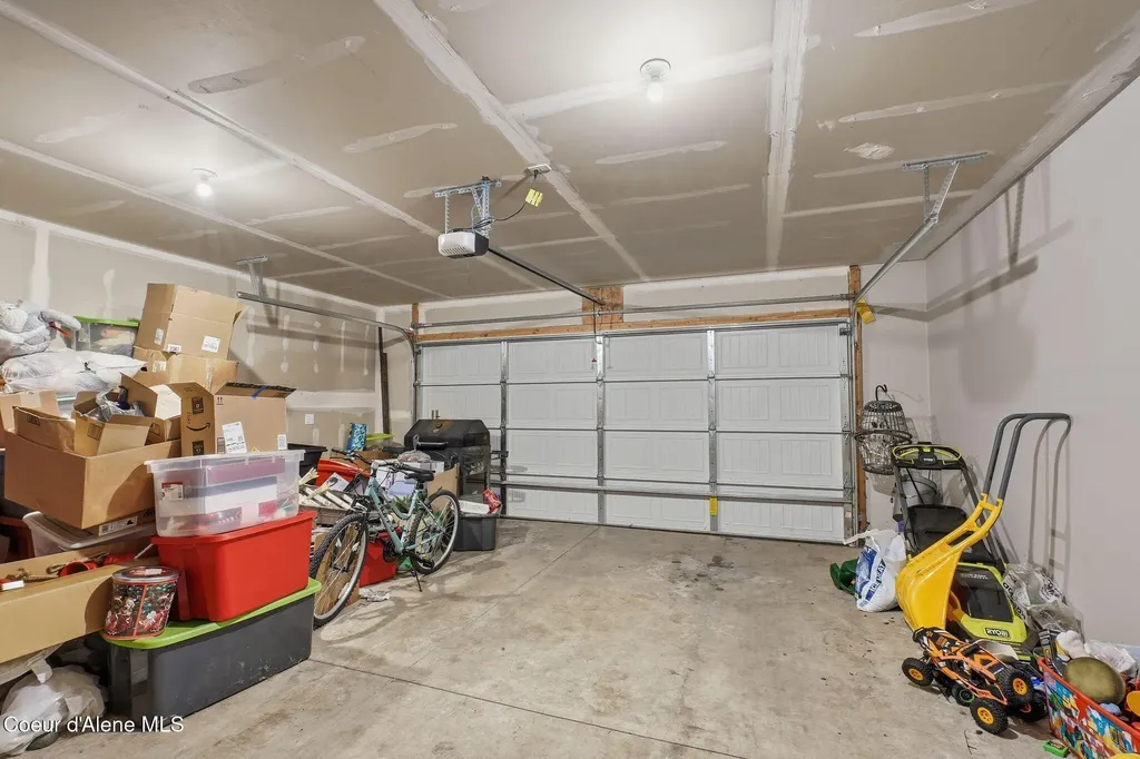 5830 W Irish Drive Rathdrum ID 83858