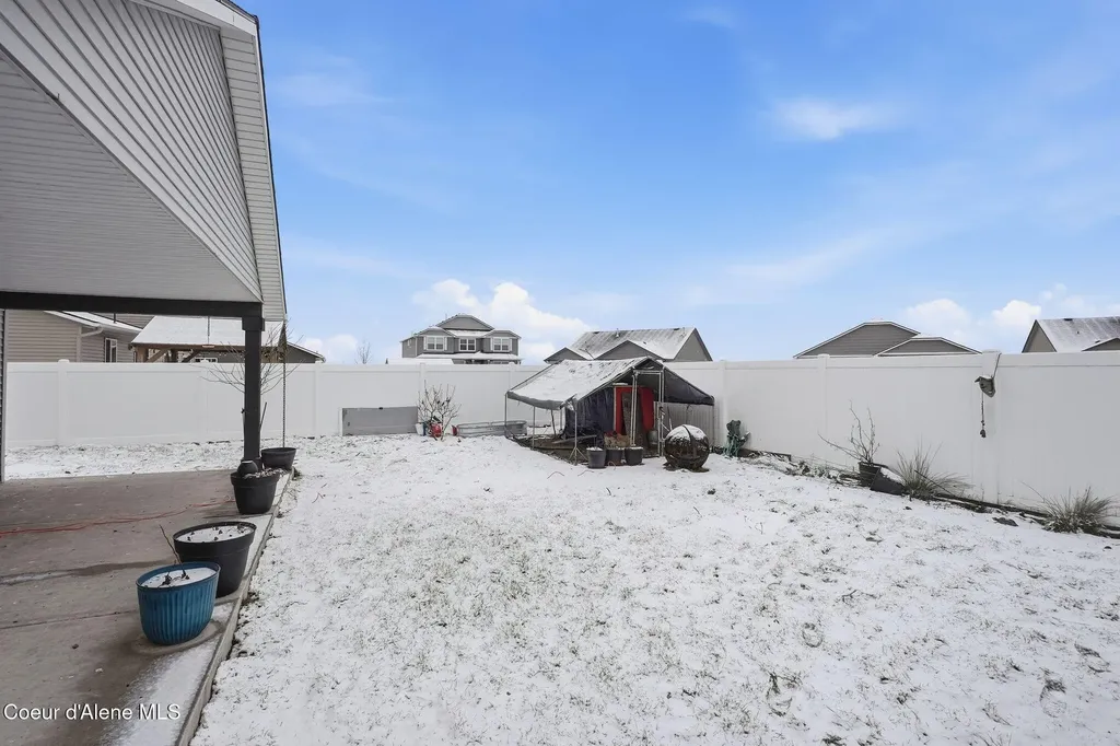 5830 W Irish Drive Rathdrum ID 83858
