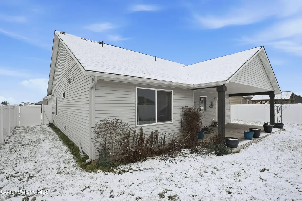 5830 W Irish Drive Rathdrum ID 83858