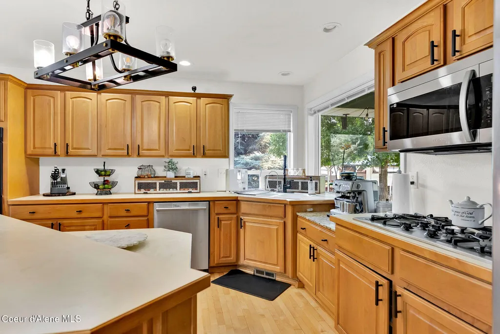 5775 N Colfax Street Dalton Gardens ID 83815