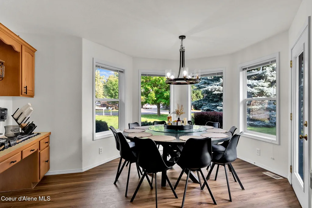5775 N Colfax Street Dalton Gardens ID 83815
