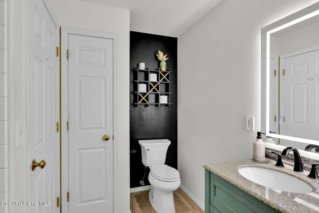 5775 N Colfax Street Dalton Gardens ID 83815