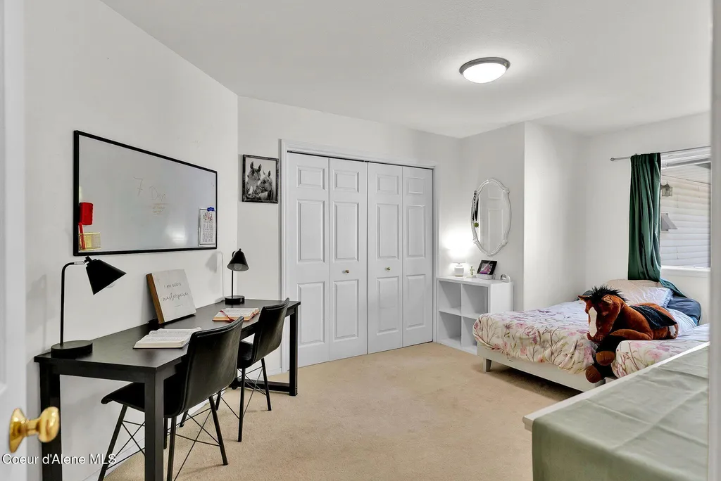 5775 N Colfax Street Dalton Gardens ID 83815