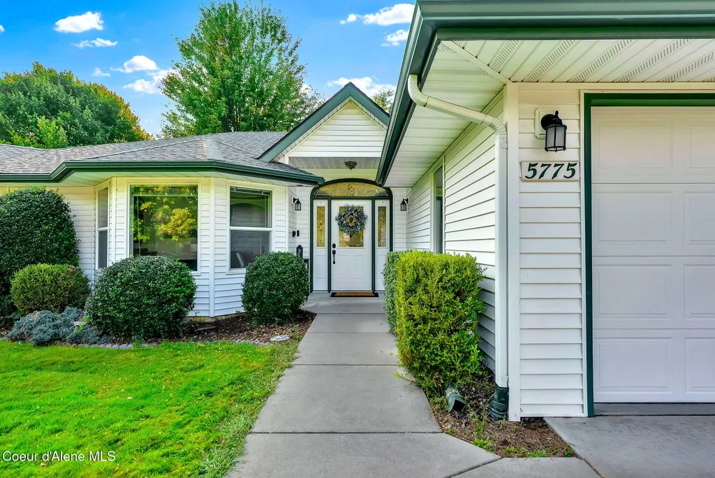 5775 N Colfax Street Dalton Gardens ID 83815