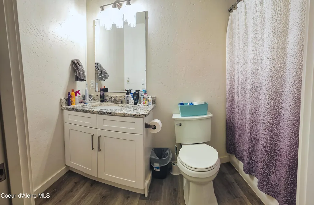 389 Hardy Loop Bonners Ferry ID 83805