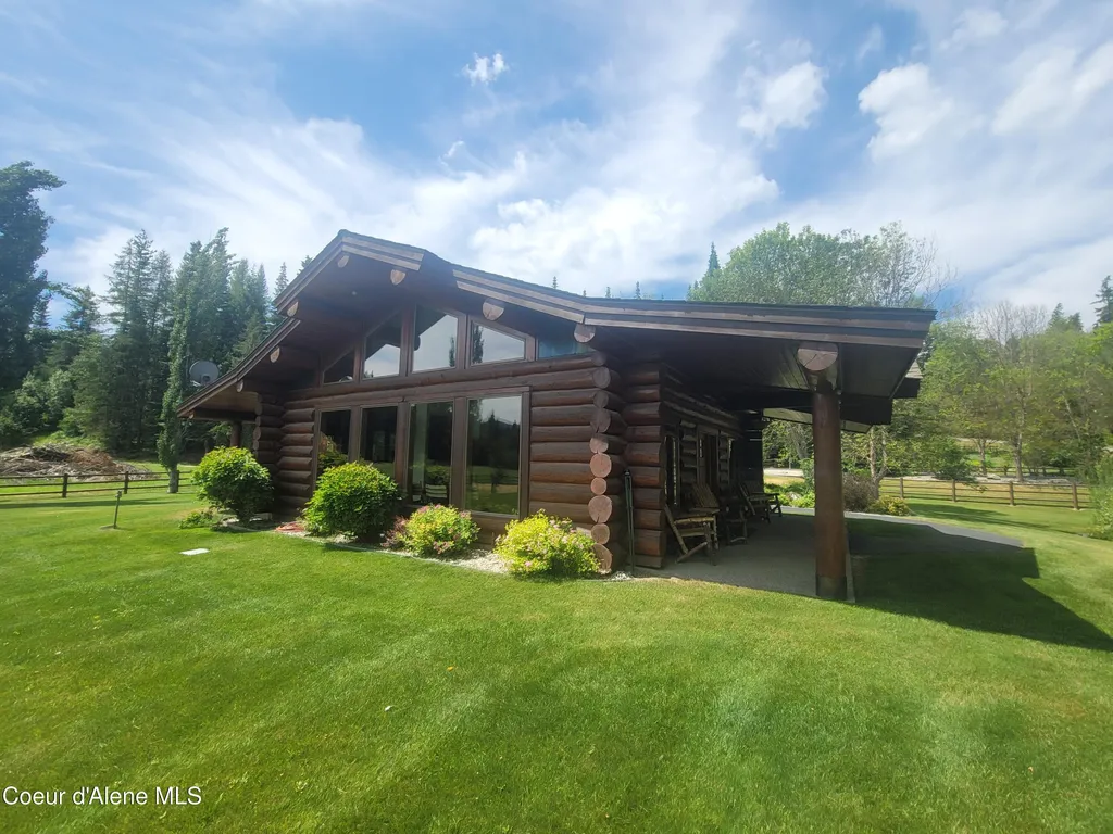 150 Ranch Road Naples ID 83847