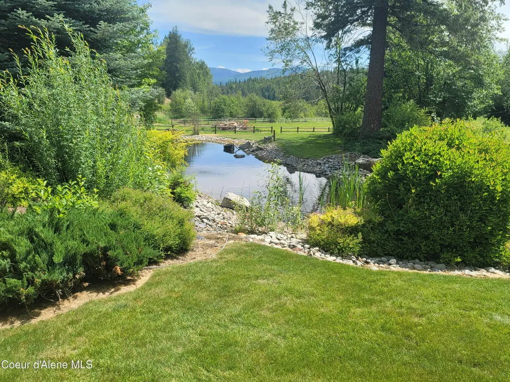 150 Ranch Road Naples ID 83847