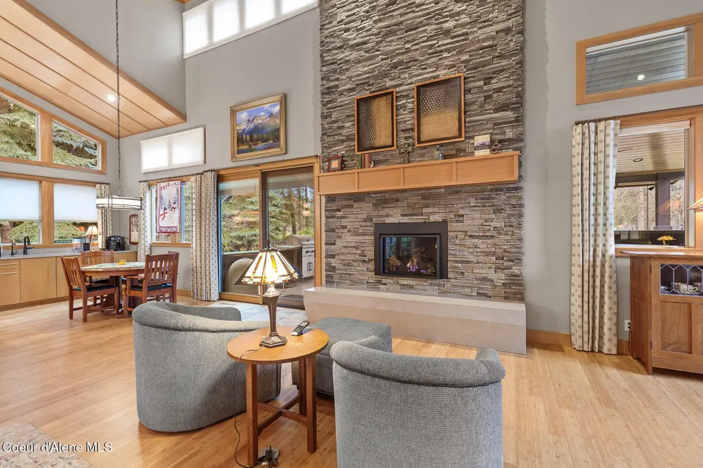 9641 N Easy Street Hayden Lake ID 83835