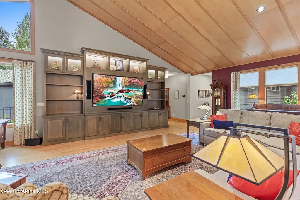 9641 N Easy Street Hayden Lake ID 83835