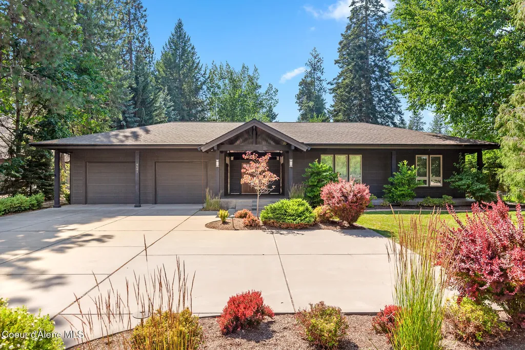 9641 N Easy Street Hayden Lake ID 83835