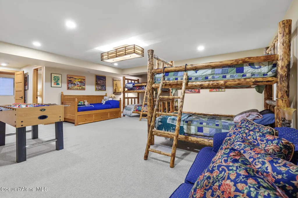 9641 N Easy Street Hayden Lake ID 83835