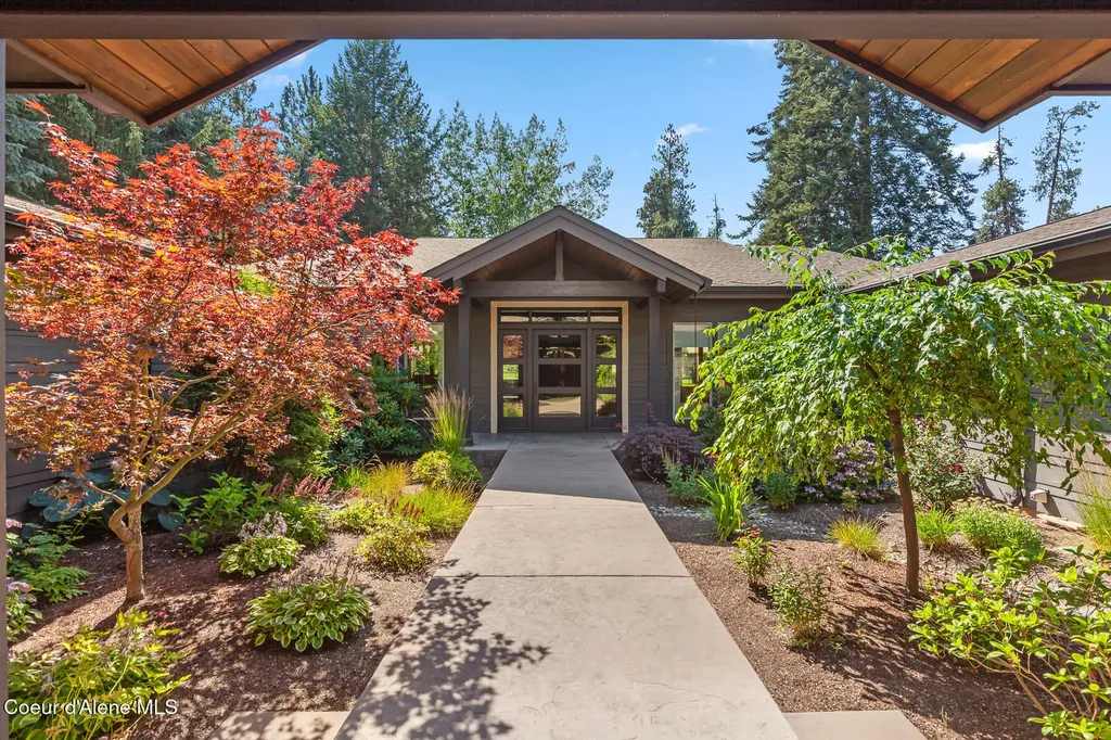 9641 N Easy Street Hayden Lake ID 83835