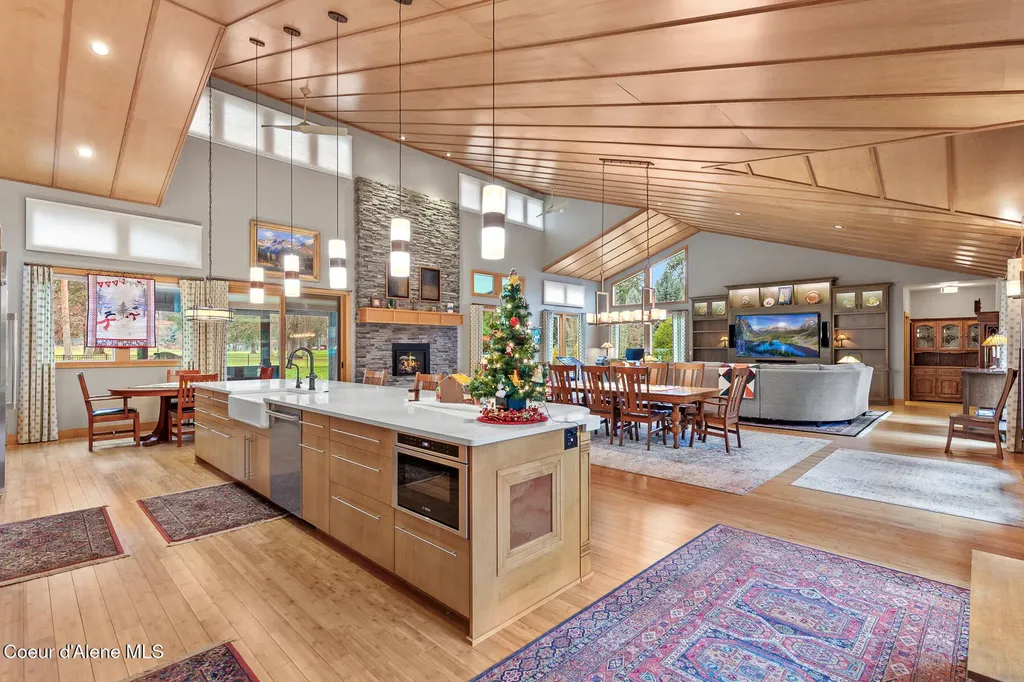9641 N Easy Street Hayden Lake ID 83835