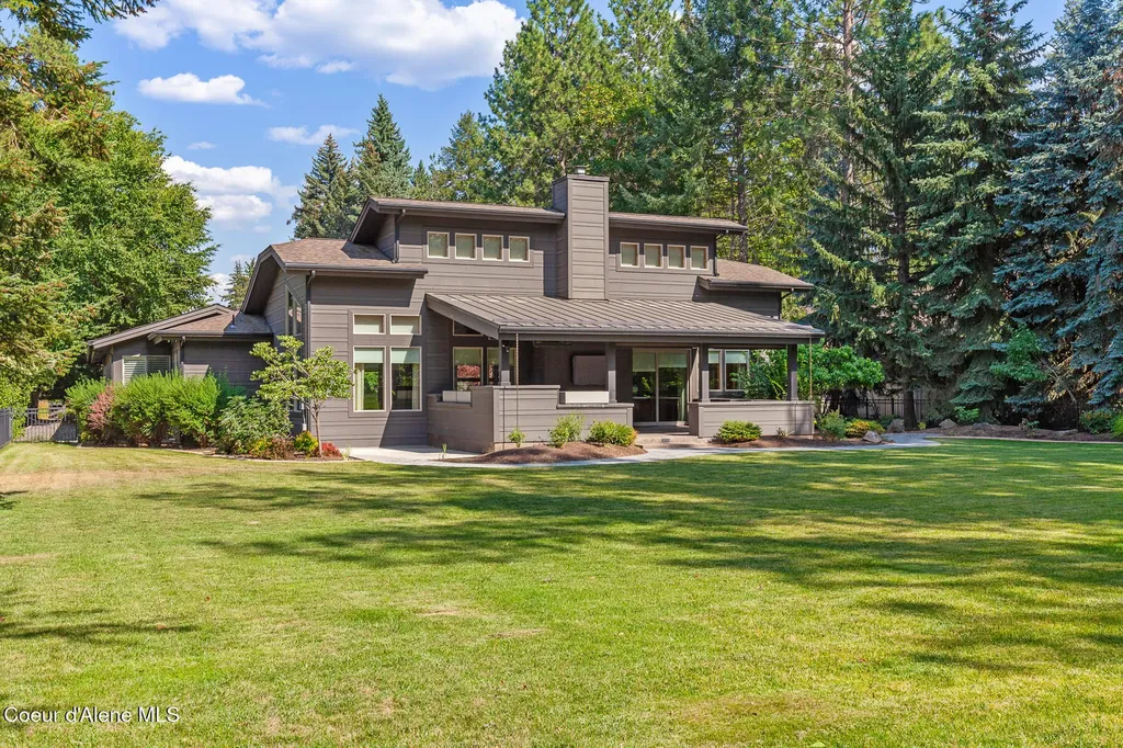 9641 N Easy Street Hayden Lake ID 83835
