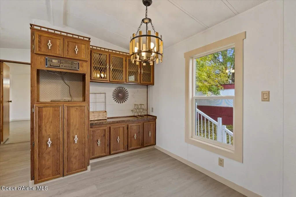 118 E Mid Town Lane Hayden ID 83835