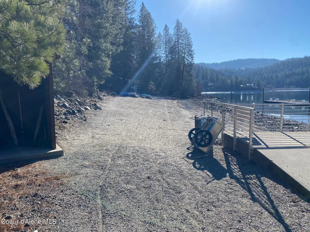 Nka S Edgewater Drive Harrison ID 83833