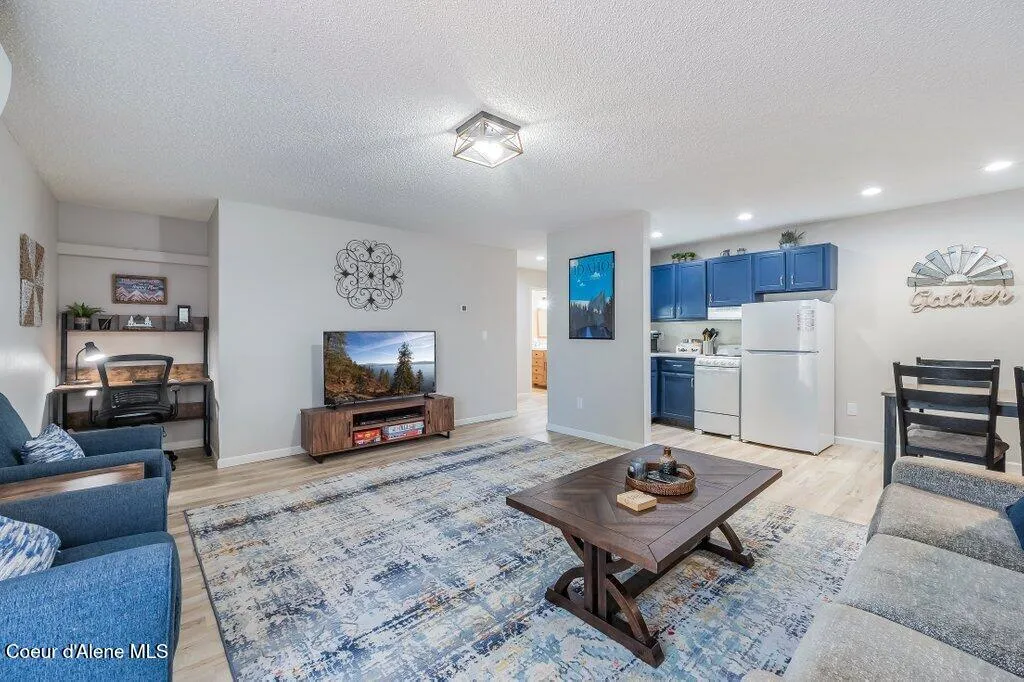 112 Holiday Loop Blanchard ID 83804