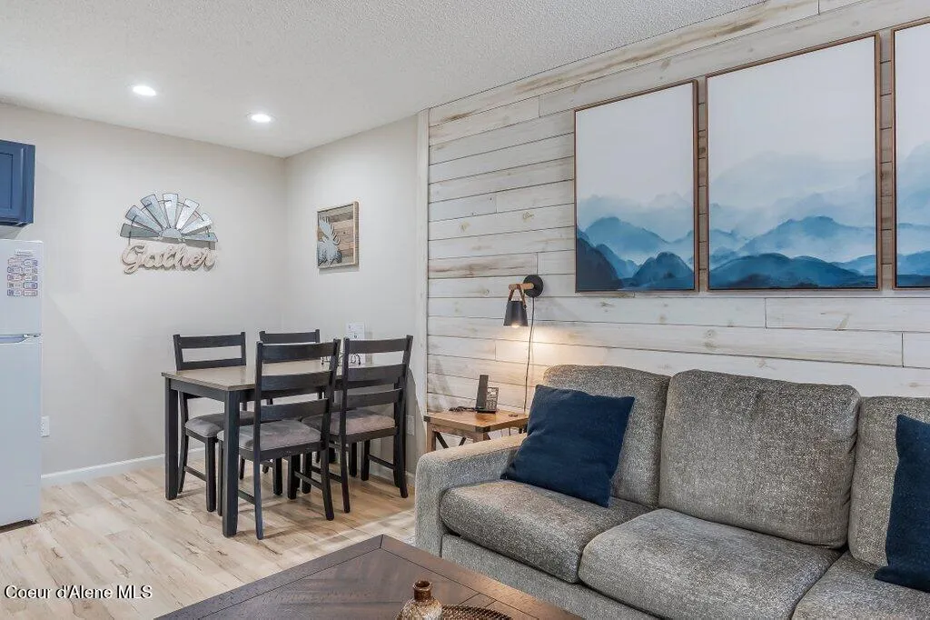 112 Holiday Loop Blanchard ID 83804