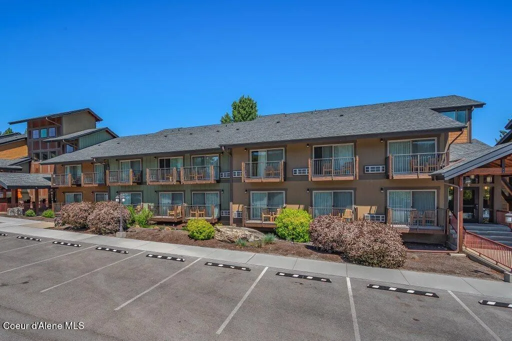 112 Holiday Loop Blanchard ID 83804