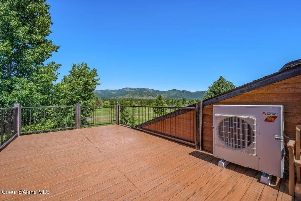 112 Holiday Loop Blanchard ID 83804