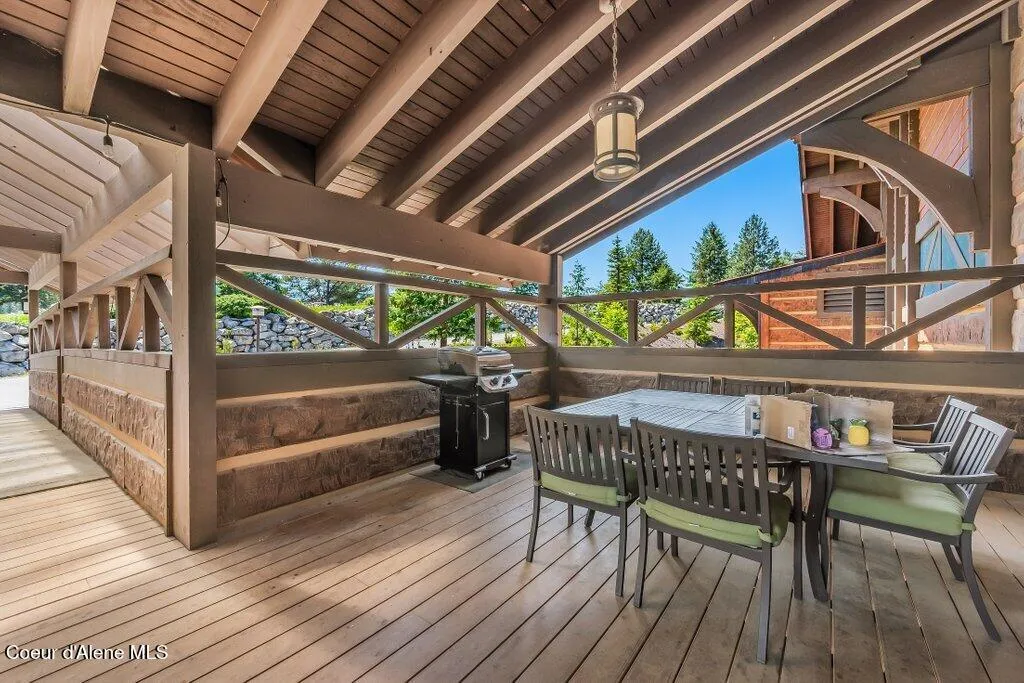 112 Holiday Loop Blanchard ID 83804