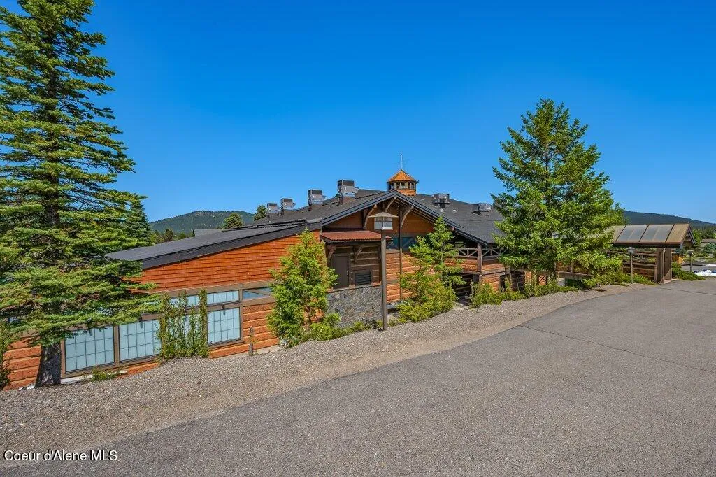 112 Holiday Loop Blanchard ID 83804