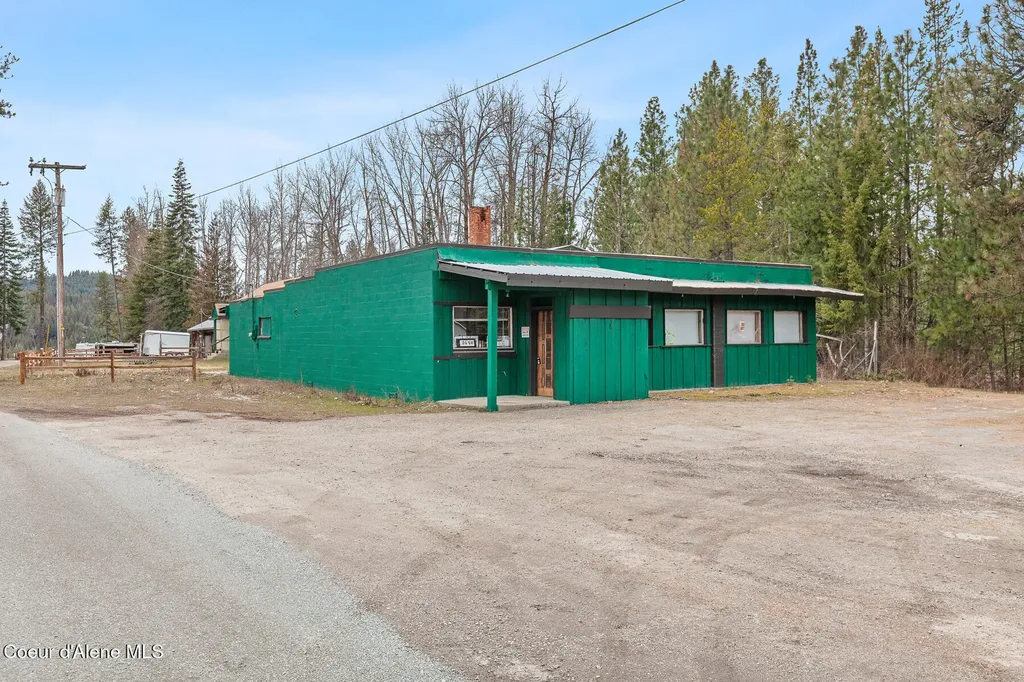 2630 Highway 2 Oldtown ID 83822