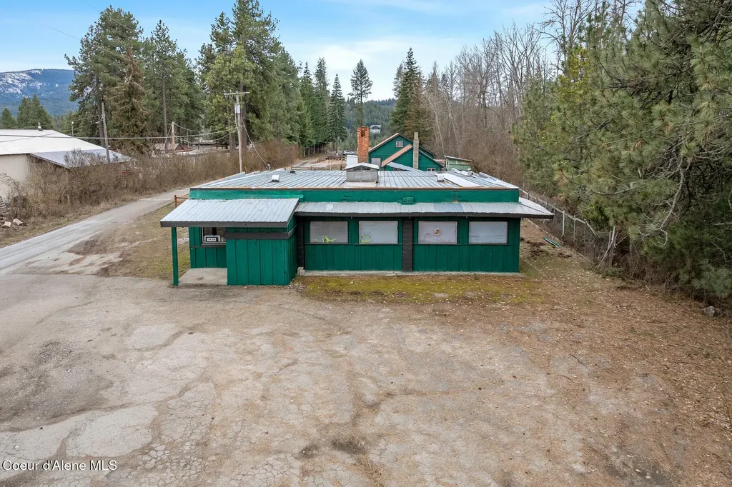 2630 Highway 2 Oldtown ID 83822