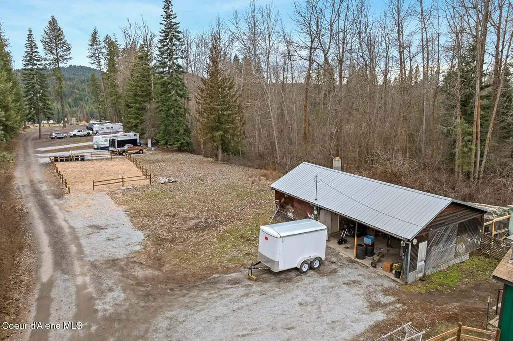 2630 Highway 2 Oldtown ID 83822