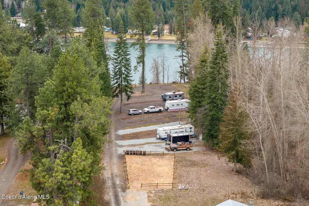 2630 Highway 2 Oldtown ID 83822