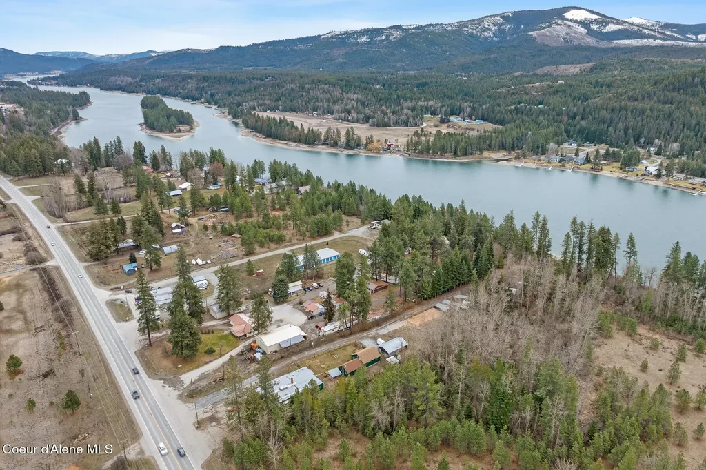 2630 Highway 2 Oldtown ID 83822