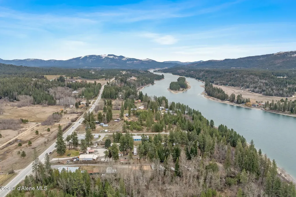 2630 Highway 2 Oldtown ID 83822
